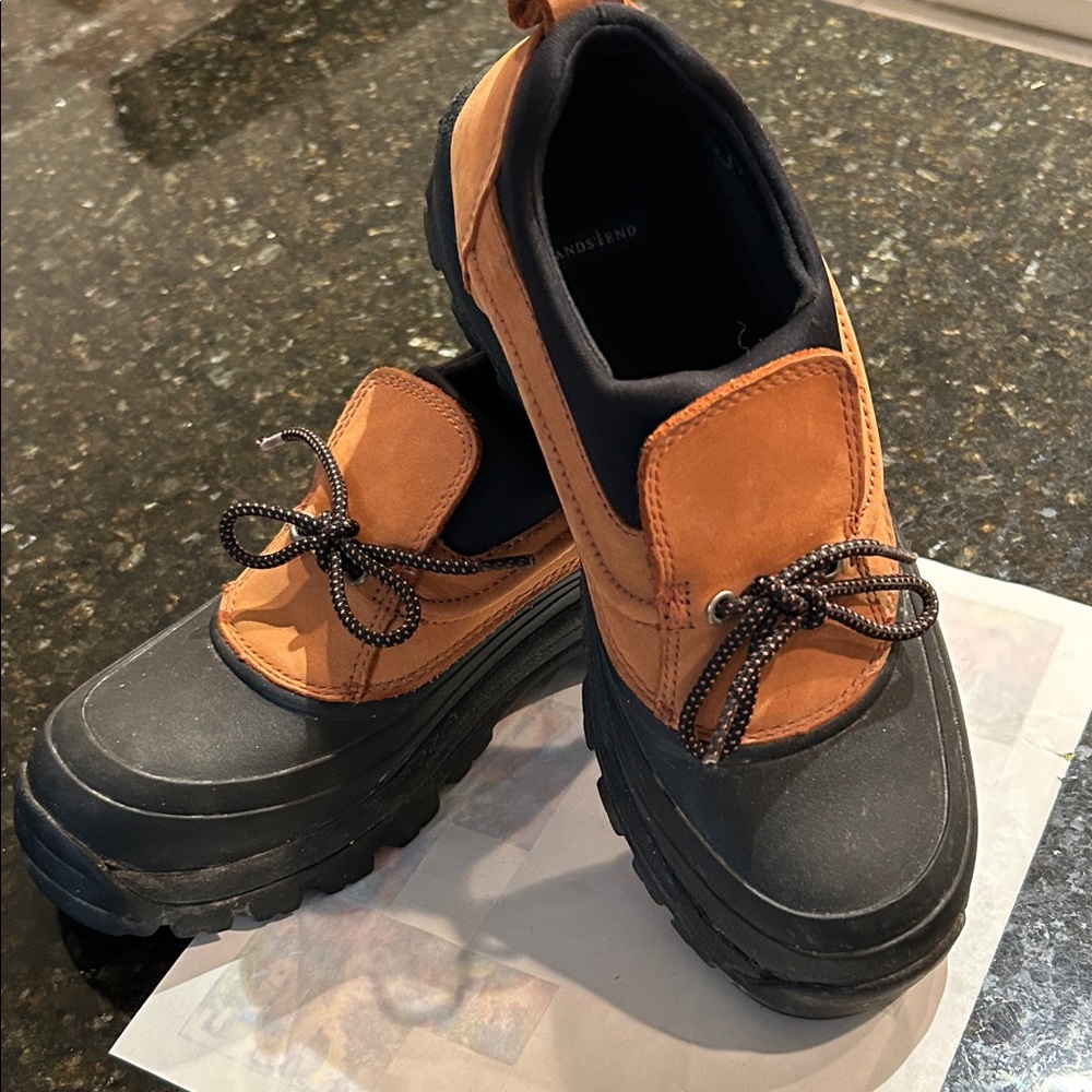 Lands’ End Two-Tone Rugged Low Duck Boots 8B Waterproof Slip-on Loafers